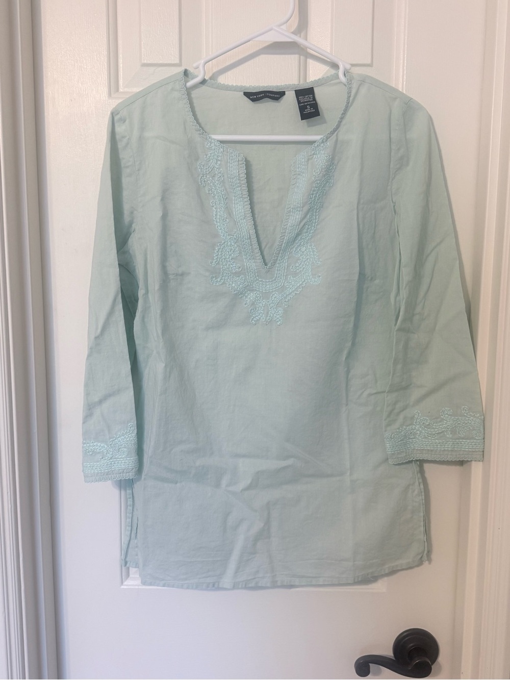 New York & Company Light Blue Embroidered V-Neck Tunic